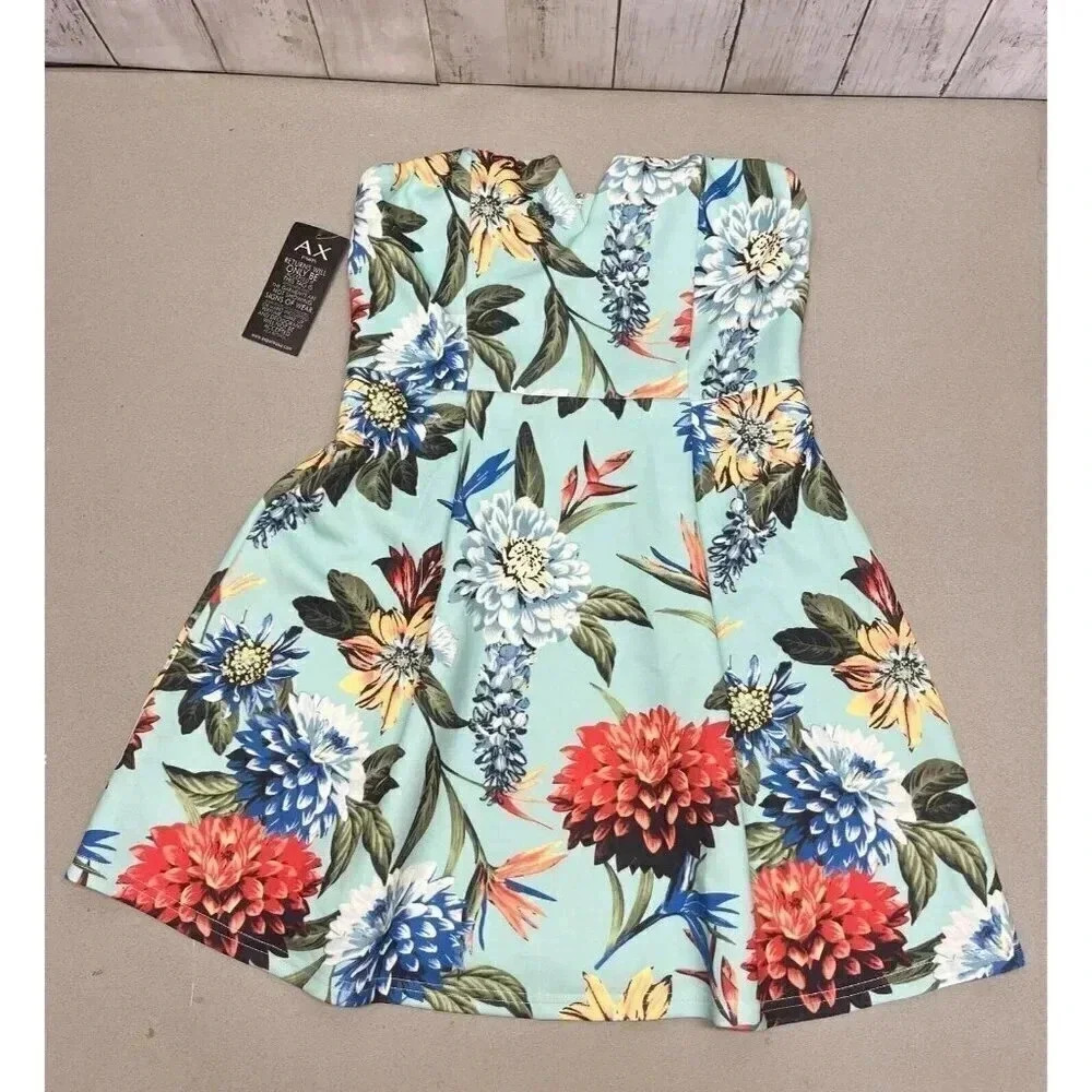AX PARIS WOMENS SIZE 6 FLORAL SLEEVELESS VNECK KNEE LENGTH DRESS